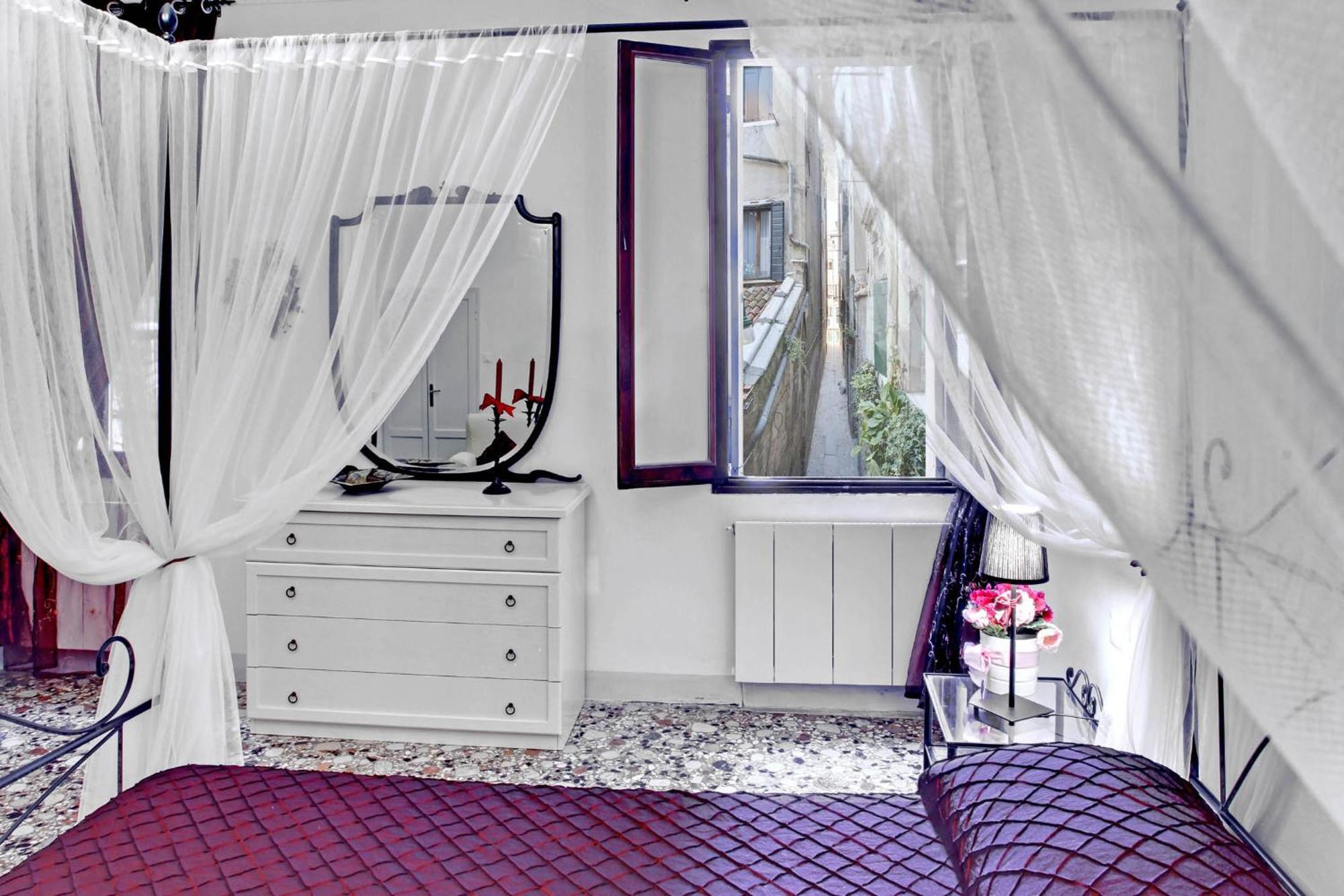Grimaldi Apartments San Marco & Castello Venice Ngoại thất bức ảnh